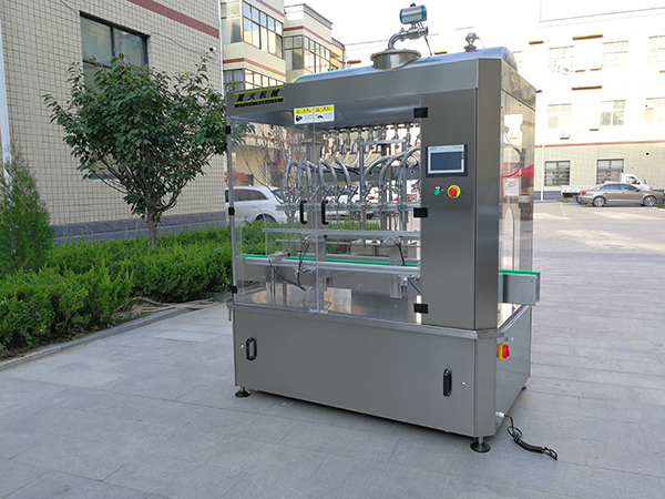 十二頭液體灌裝機